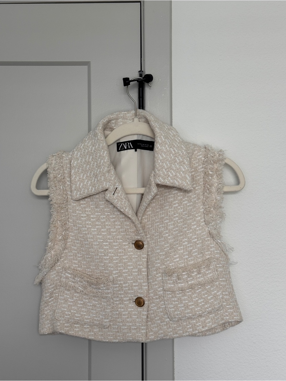 Zara Beige and Cream Tweed Cropped Vest